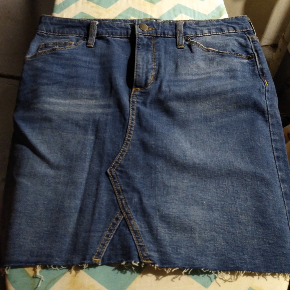 Universal Thread Jean Skirt